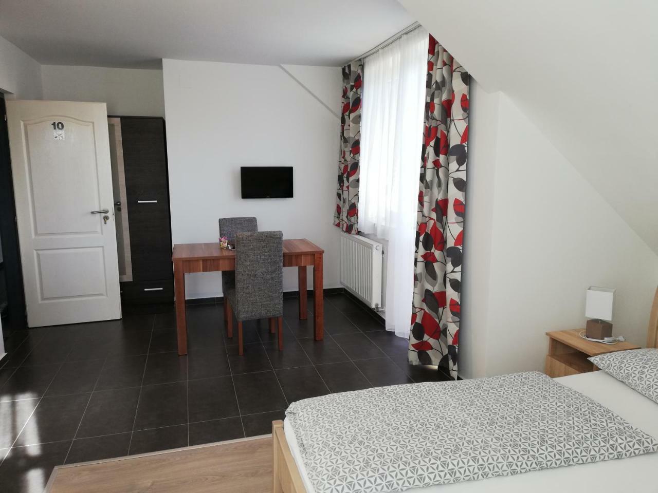 Apartman 25 Sopron Exterior foto
