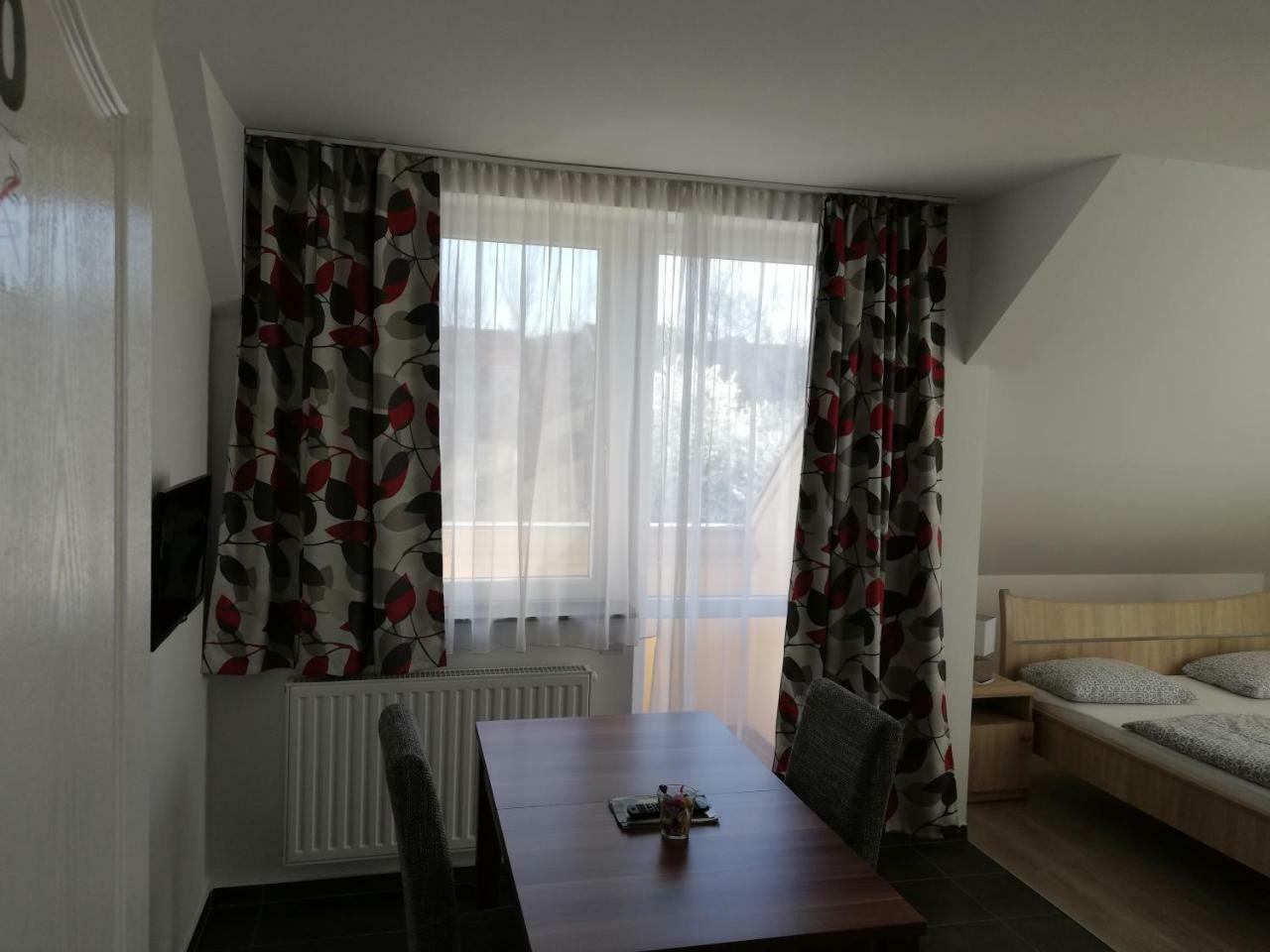 Apartman 25 Sopron Exterior foto